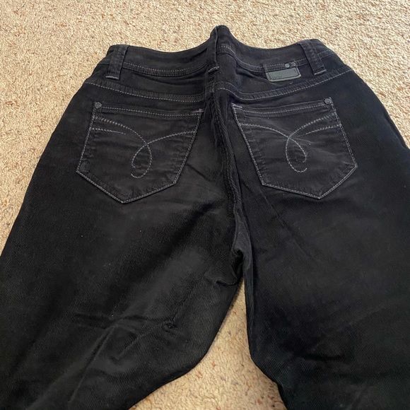 Like New Boot Cut Jean - Picture 8 of 9